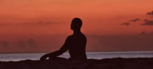 yoga en la playa de Monte Hermoso