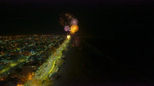 fuegos artificiales en monte hermoso-año-nuevo-2024